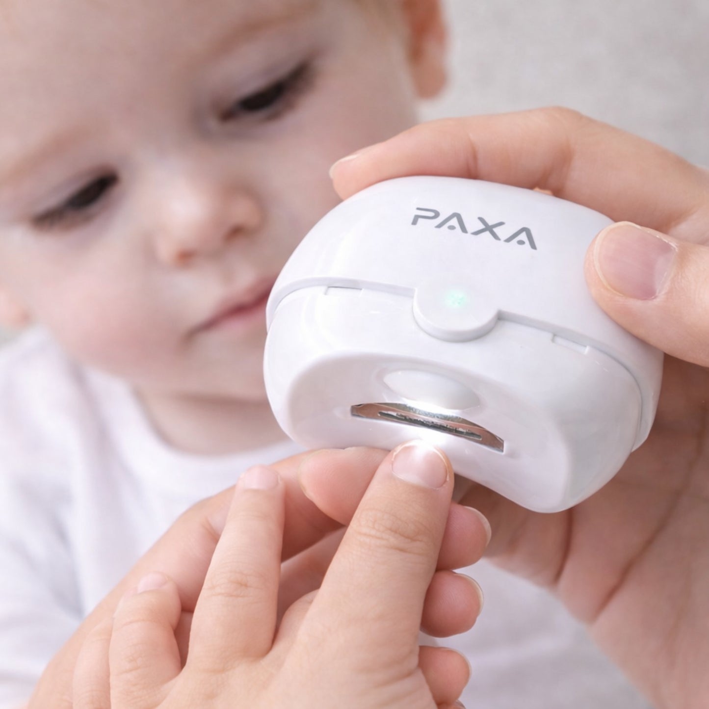 Tagliaunghie Elettrico PAXA™ Silenzioso e Sicuro con LED Integrato – Ricaricabile USB